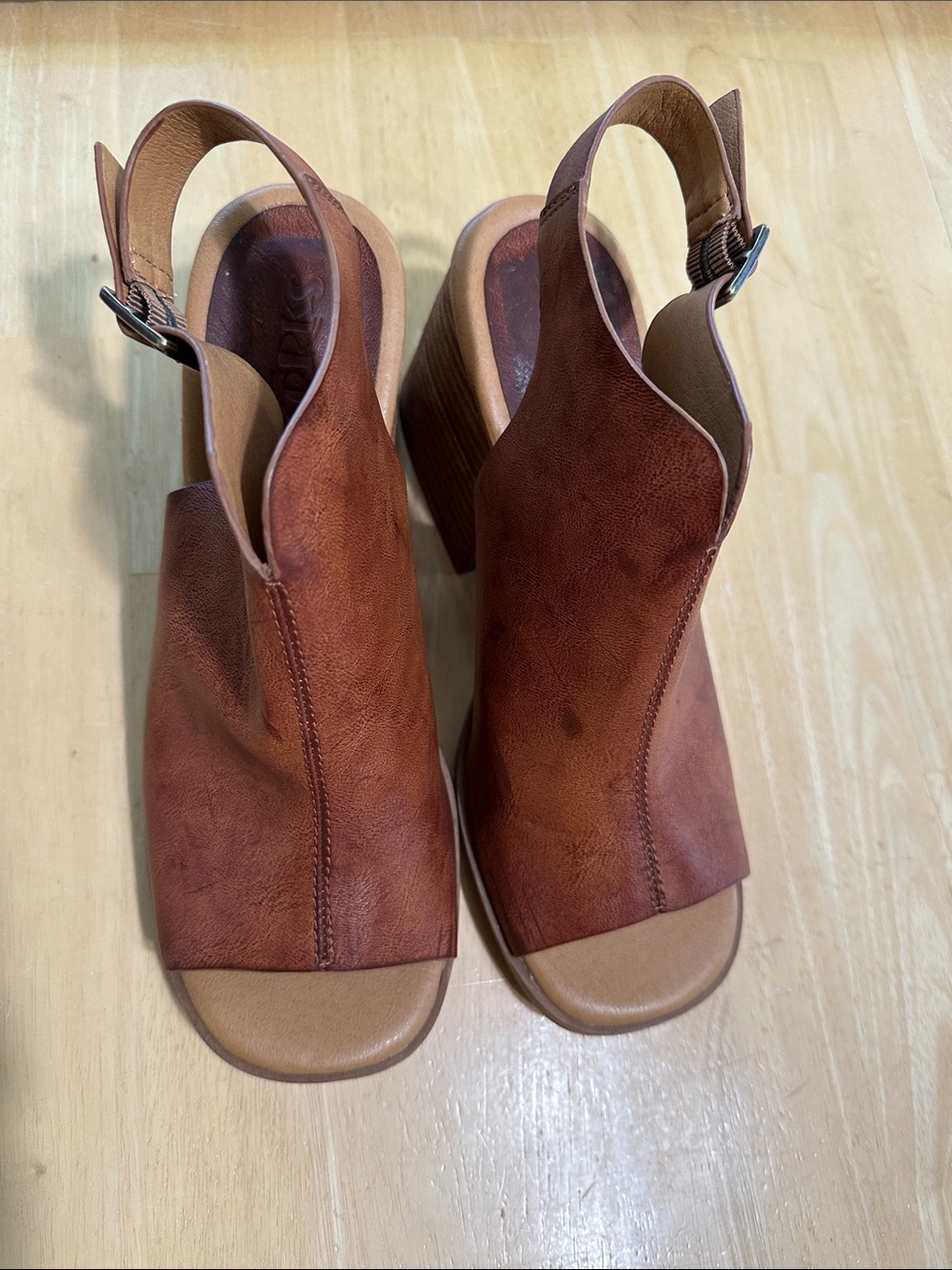 Korks Tan Brown Leather Peep-Toe Slingback Wedges